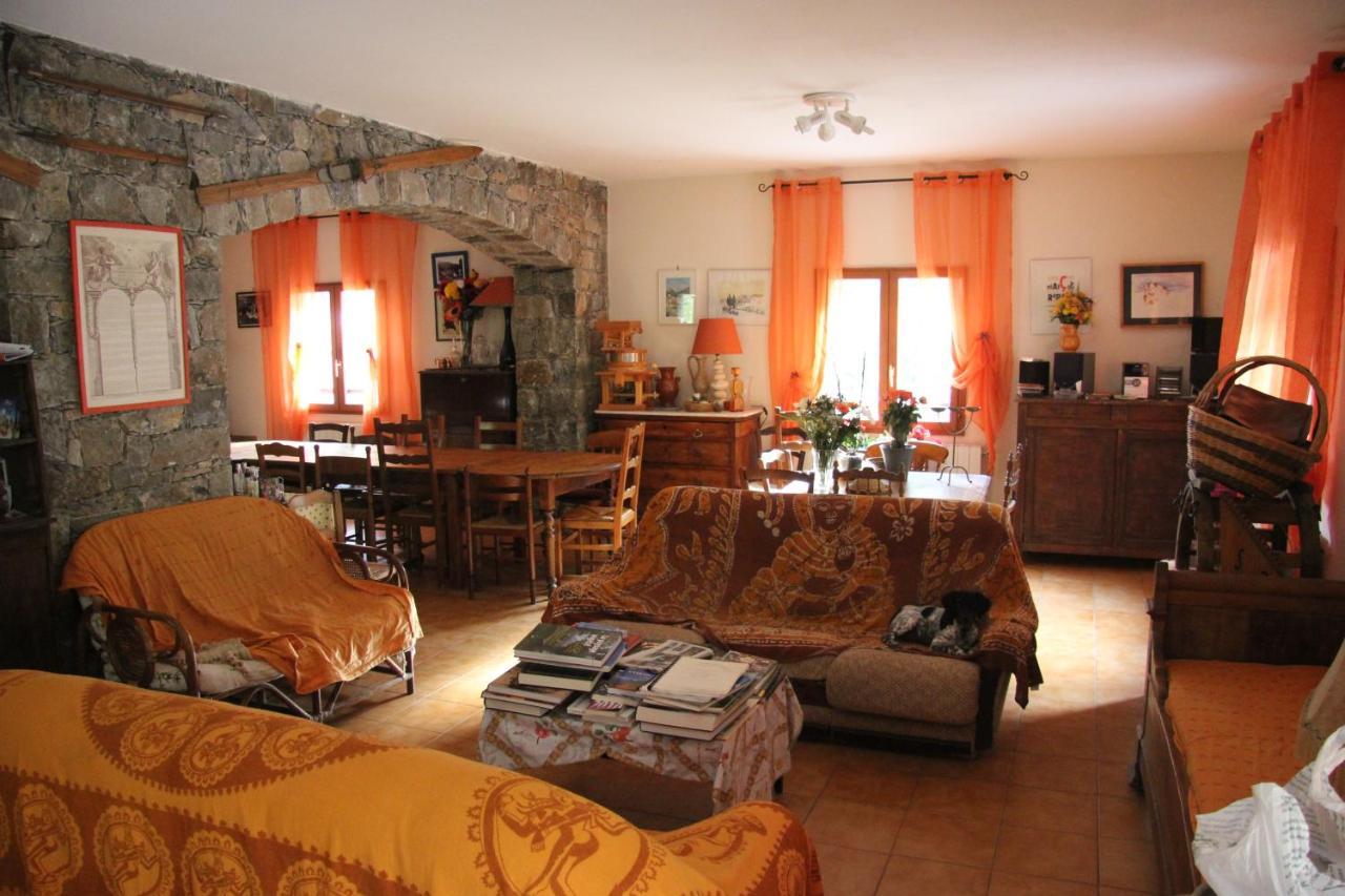 Chambre D'Hote "Chez Antoinette Et Charles" Санто-Пьетро-ди-Венако Экстерьер фото