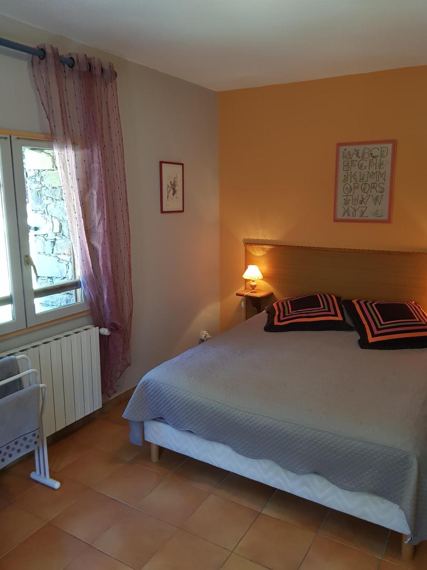 Chambre D'Hote "Chez Antoinette Et Charles" Санто-Пьетро-ди-Венако Экстерьер фото